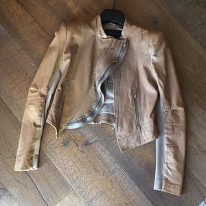 BCBGMAXAZRIA Leather Zipper Detailed Blazer